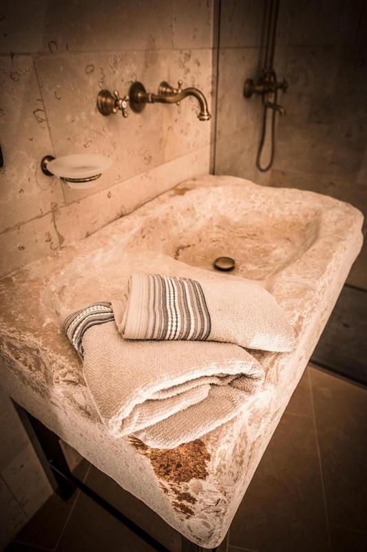 Suite La Stalla Matera Exterior foto